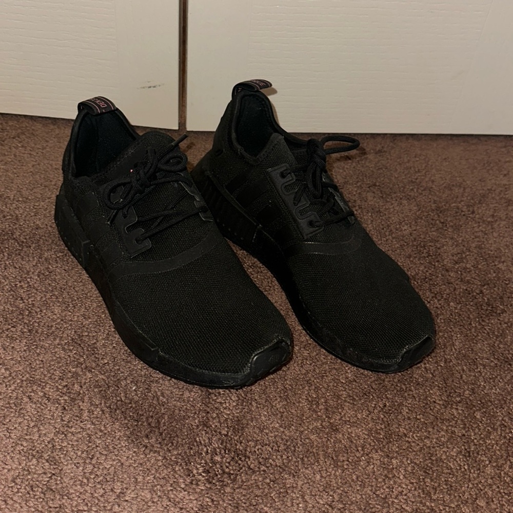 Adidas black tennis shoes. Size 7.5. Runs big.